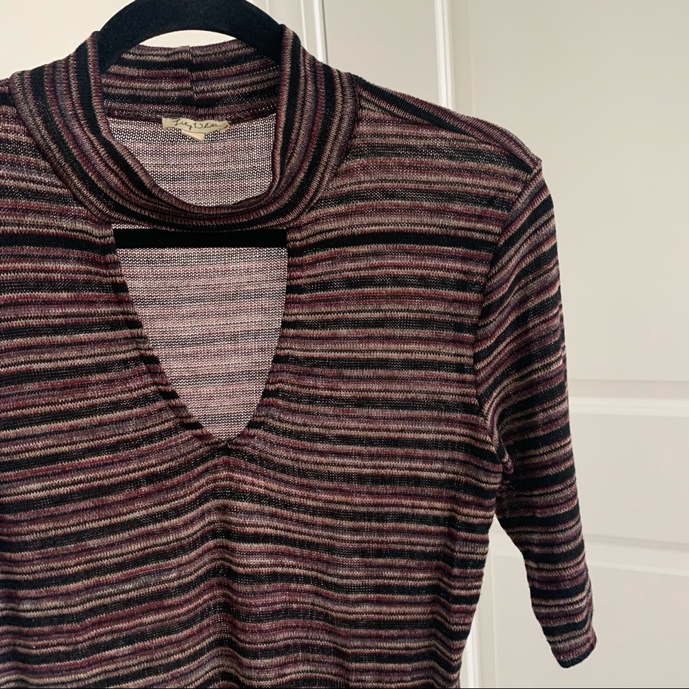 Lily White Striped Choker 3/4 Sleeve Top L